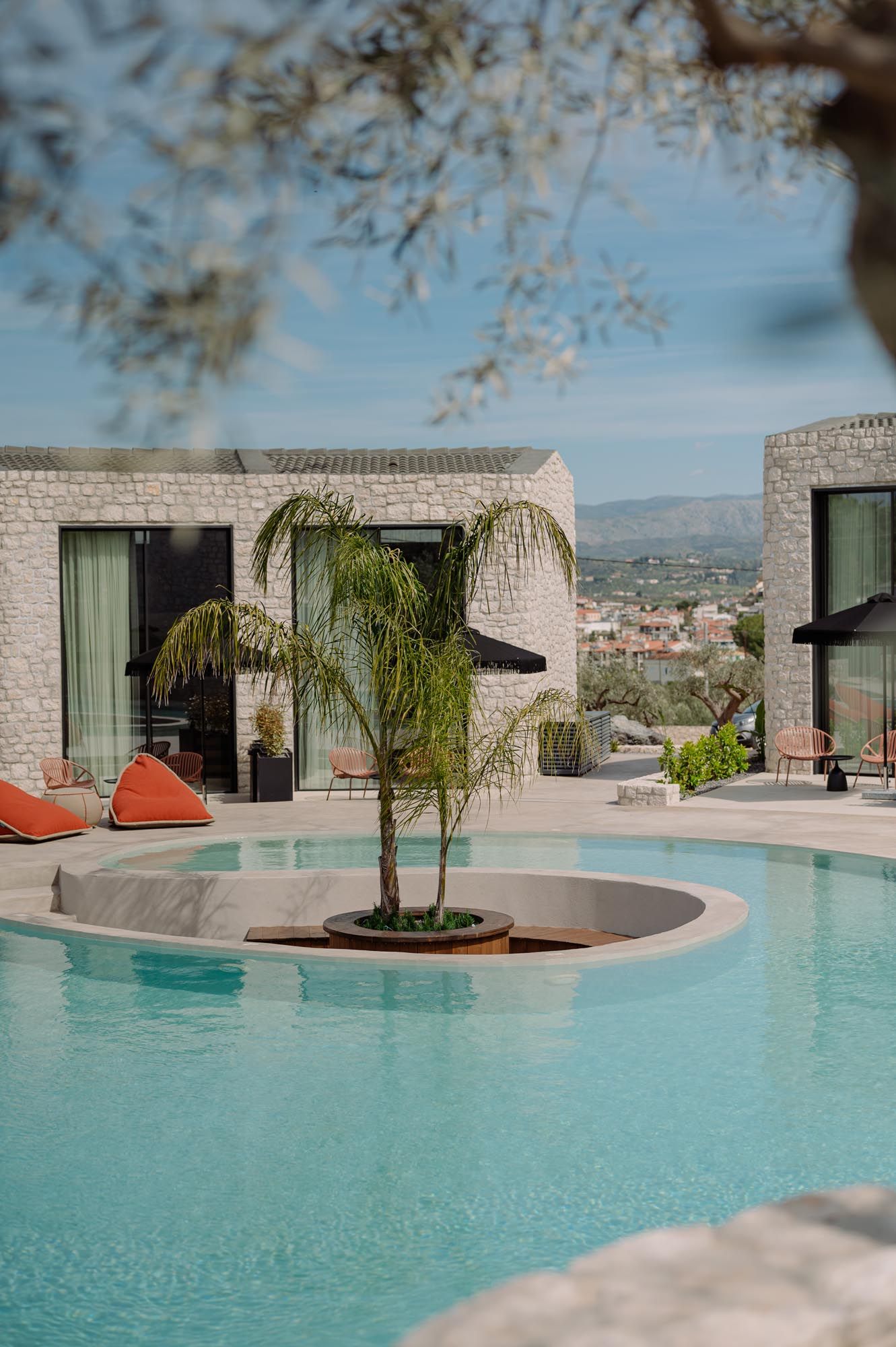 DSC_0002 &Kappa;&alpha;&lambda;ώ&sigmaf; ή&rho;&theta;&alpha;&tau;&epsilon; &sigma;&tau;&alpha; Kyklio Pavilions &sigma;&tau;&omicron; &Nu;&alpha;ύ&pi;&lambda;&iota;&omicron;